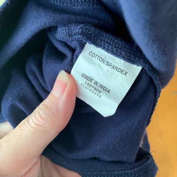 Eshakti dark blue dress with folkloric embroidery - Picture 6 of 6